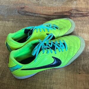 Nike Tiempo Natural IV Leather IC Fluorescent Yellow/Black Soccer Cleats US 12